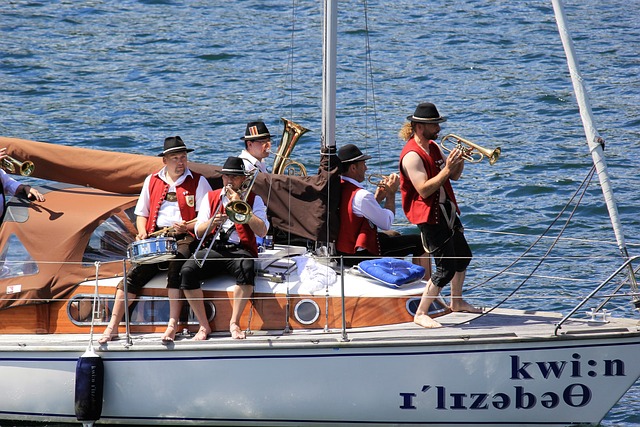 活塞上次取得12连胜还是21年前，当时他们赢下总冠军