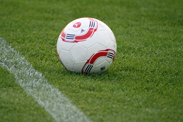 在防守端更 在防守端更