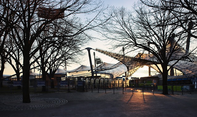 相对轻松的 相对轻松的